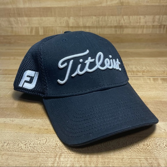 Titleist FootJoy Pro VI Golf Black Fitted Mesh Hat